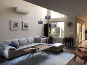 ductless-mini-split-on-wall-of-living-room